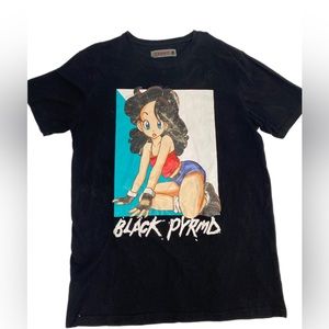 Men’s Black Pyramid T-shirt: size L